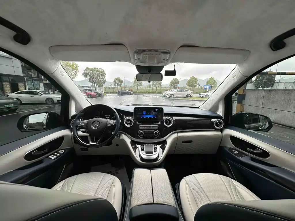 Mercedes-Benz Vito 2022 — фото 14