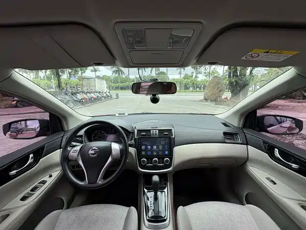 Nissan Tiida 2018