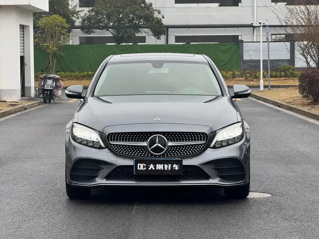 Mercedes-Benz C-Class 2020