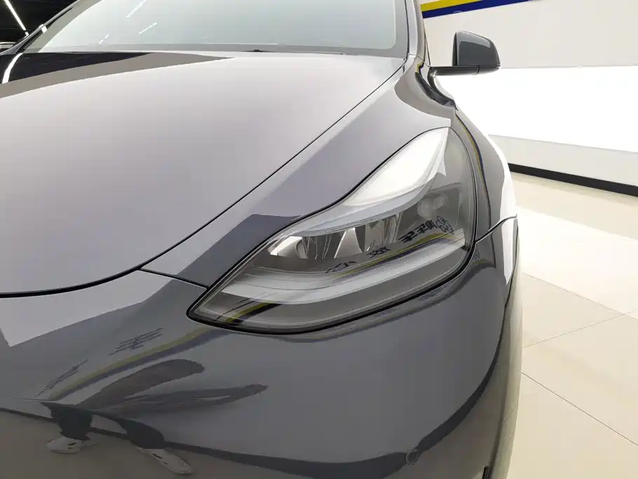 Tesla Model Y 2023 — фото 5