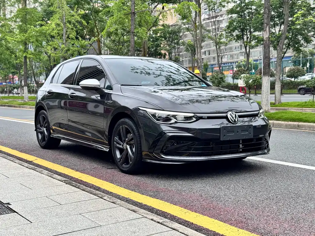 Volkswagen Golf 2023