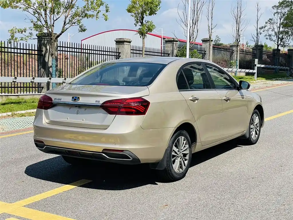 Geely Emgrand 2018