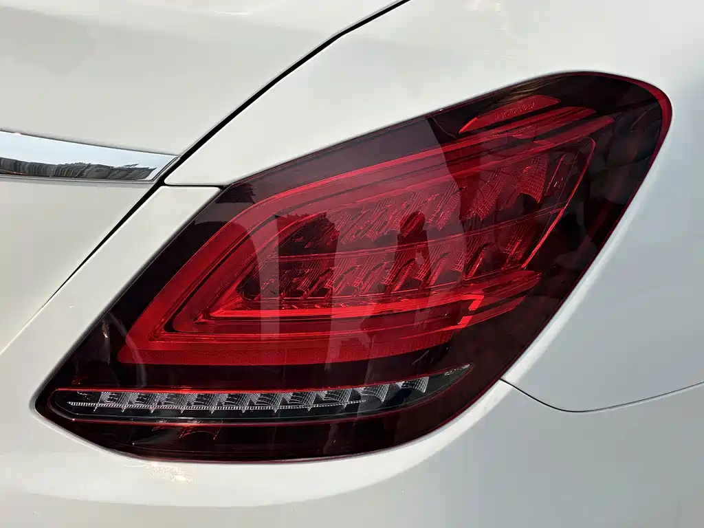 Mercedes-Benz C-Class 2021 — фото 10