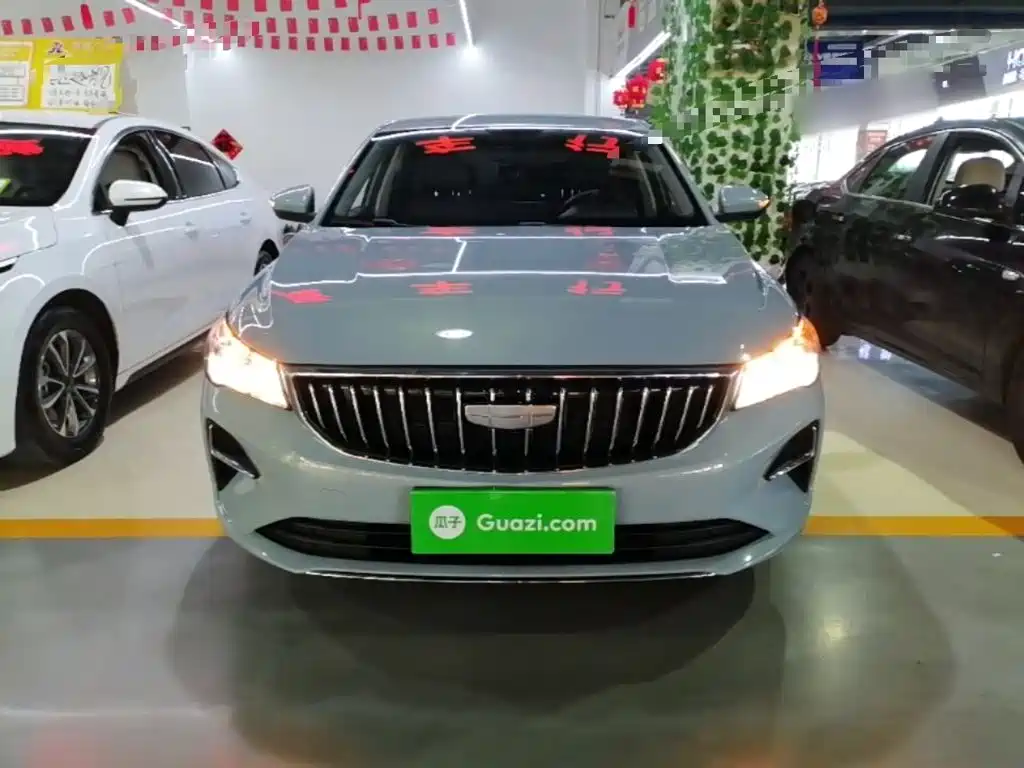 Geely Emgrand 2024