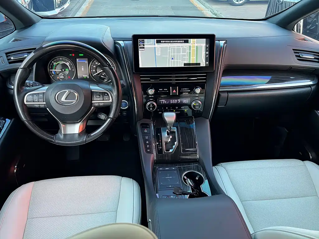 Lexus LM 2021 — фото 11