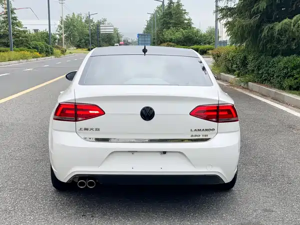 Volkswagen Lamando 2015