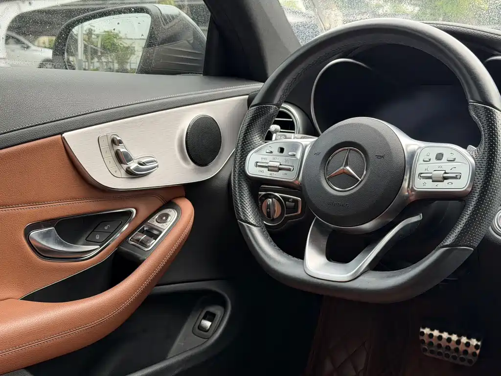 Mercedes-Benz C-Class 2019 — фото 16