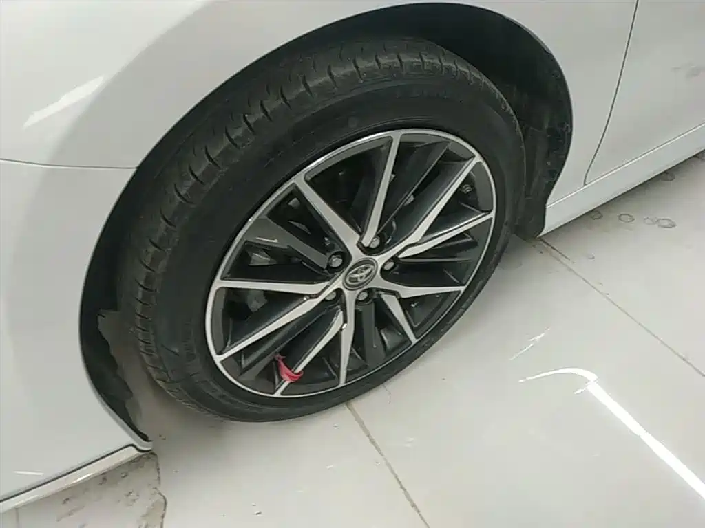 Toyota Camry 2023 — фото 23