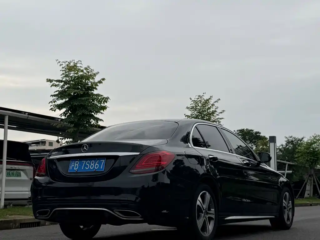 Mercedes-Benz C-Class 2020