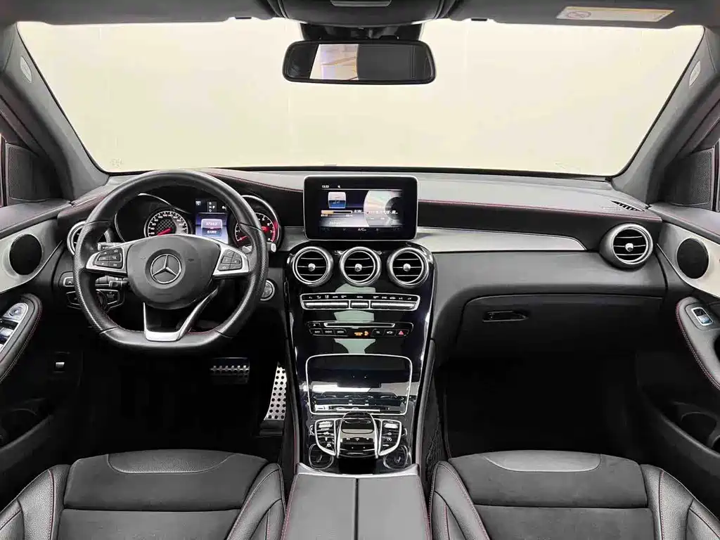 Mercedes-Benz GLC AMG 2019 — фото 14