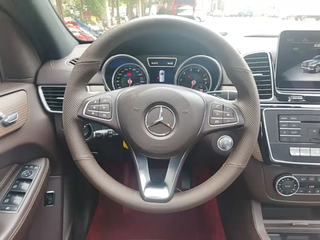 Mercedes-Benz GLE 2019 — фото 11