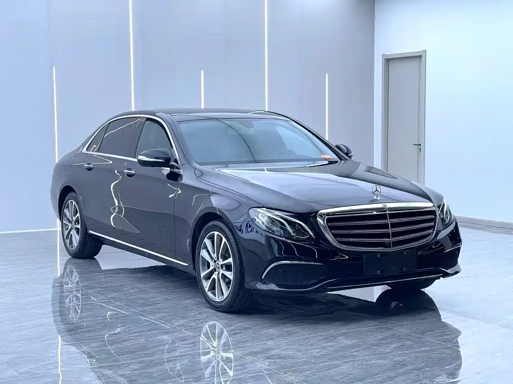 Mercedes-Benz E-Class 2019 — фото 3