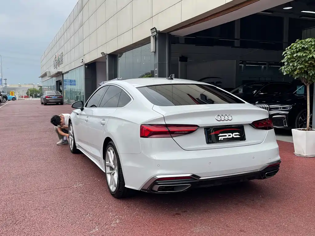 Audi A5 2023 — фото 12