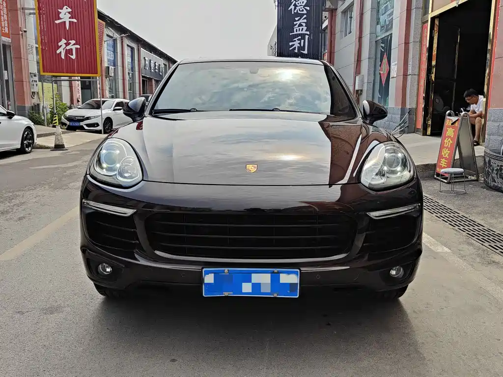 Porsche Cayenne 2017 — фото 2
