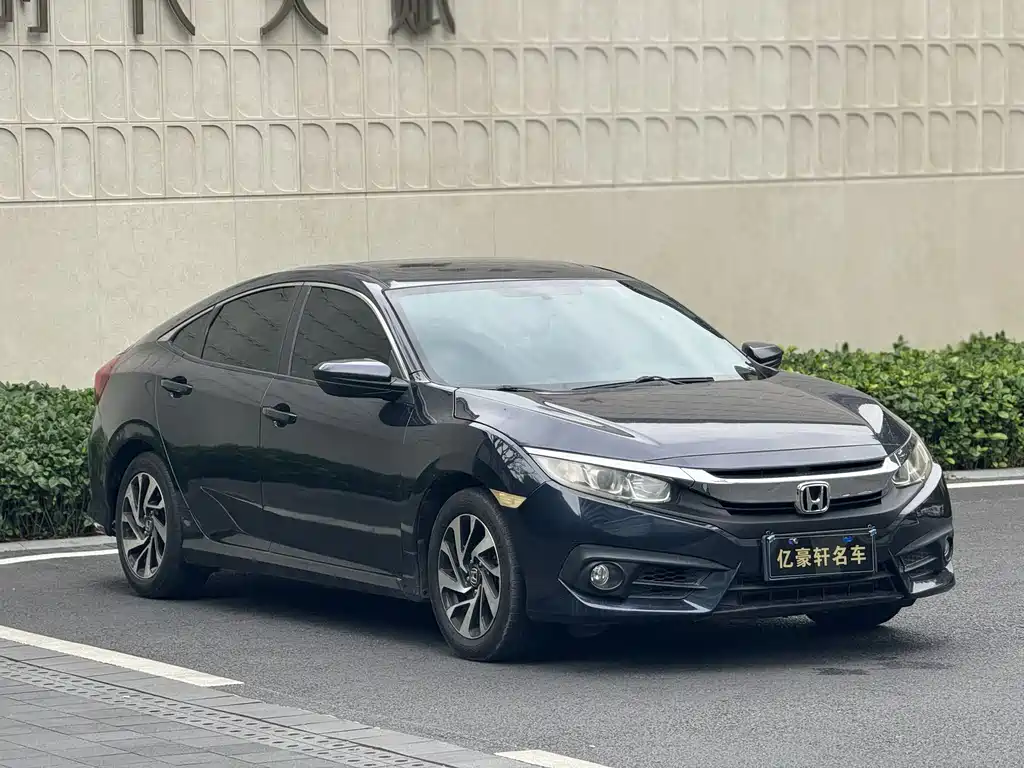 Honda Civic 2017 — фото 3