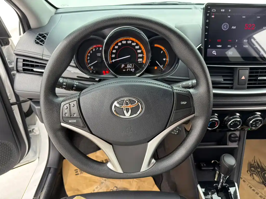 Toyota Yaris L 2022 — фото 11