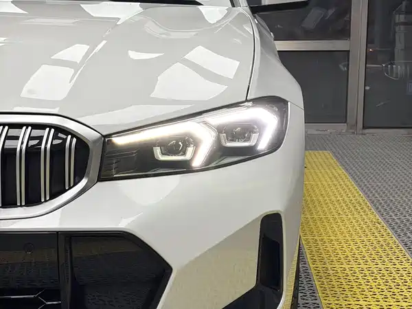 BMW 3 Series 2023