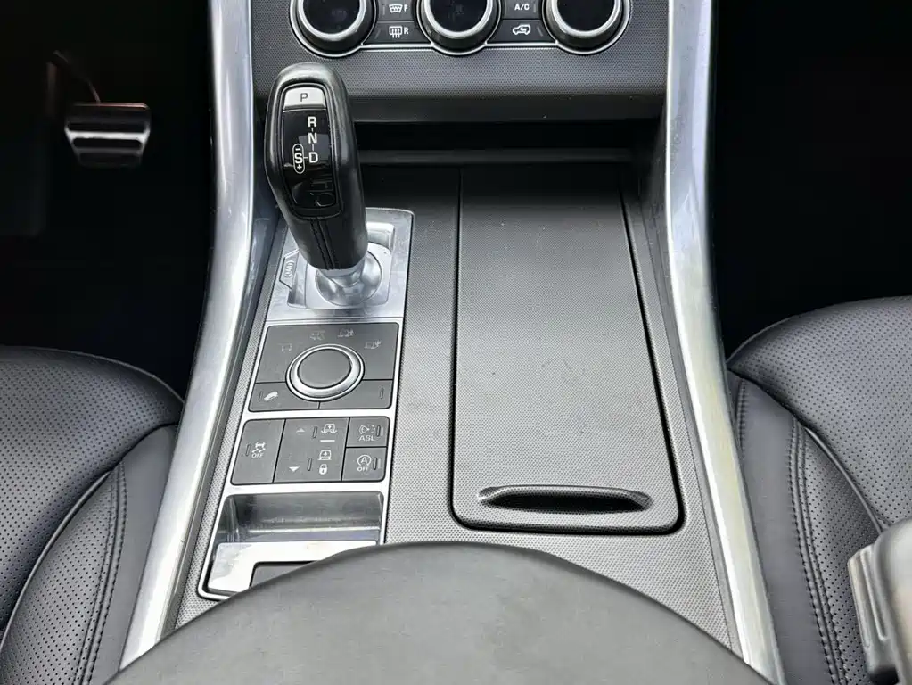 Land Rover Range Rover Sport 2016 — фото 13