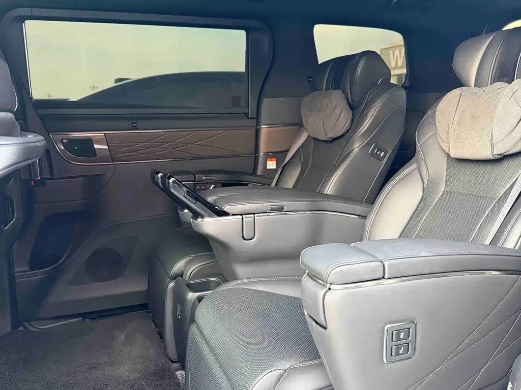 Toyota Alphard 2024
