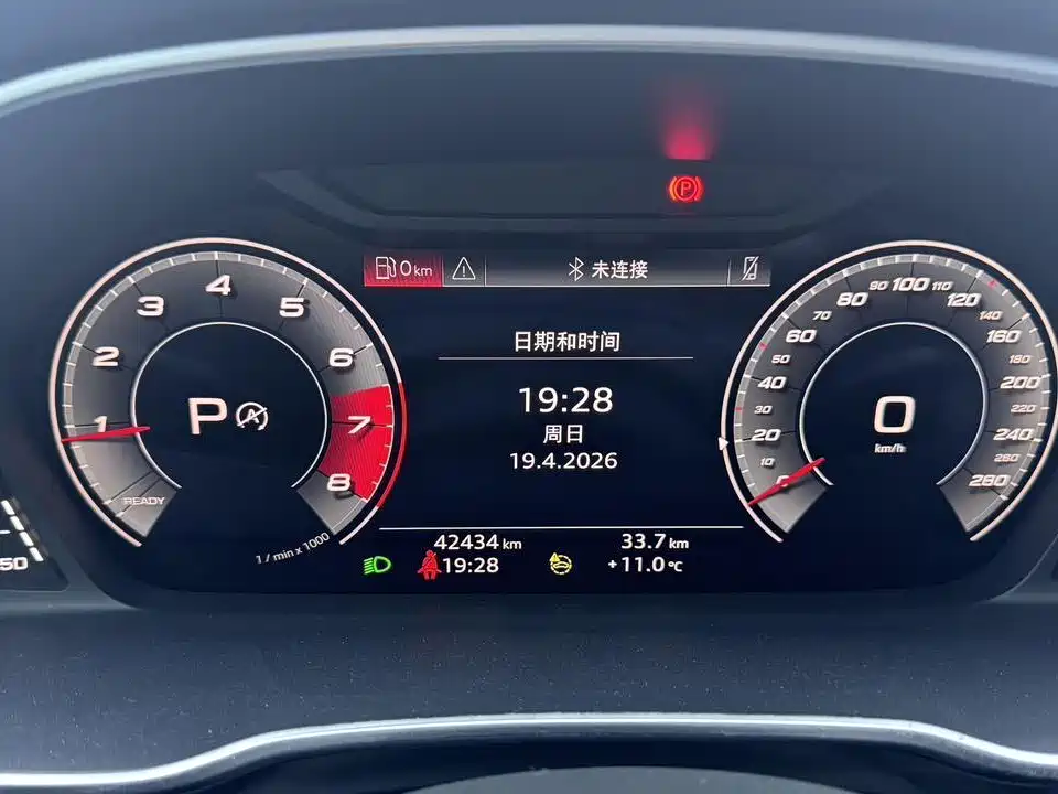 Audi Q3 2022 — фото 13