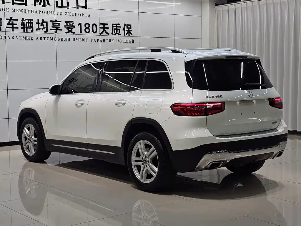 Mercedes-Benz GLB 2021