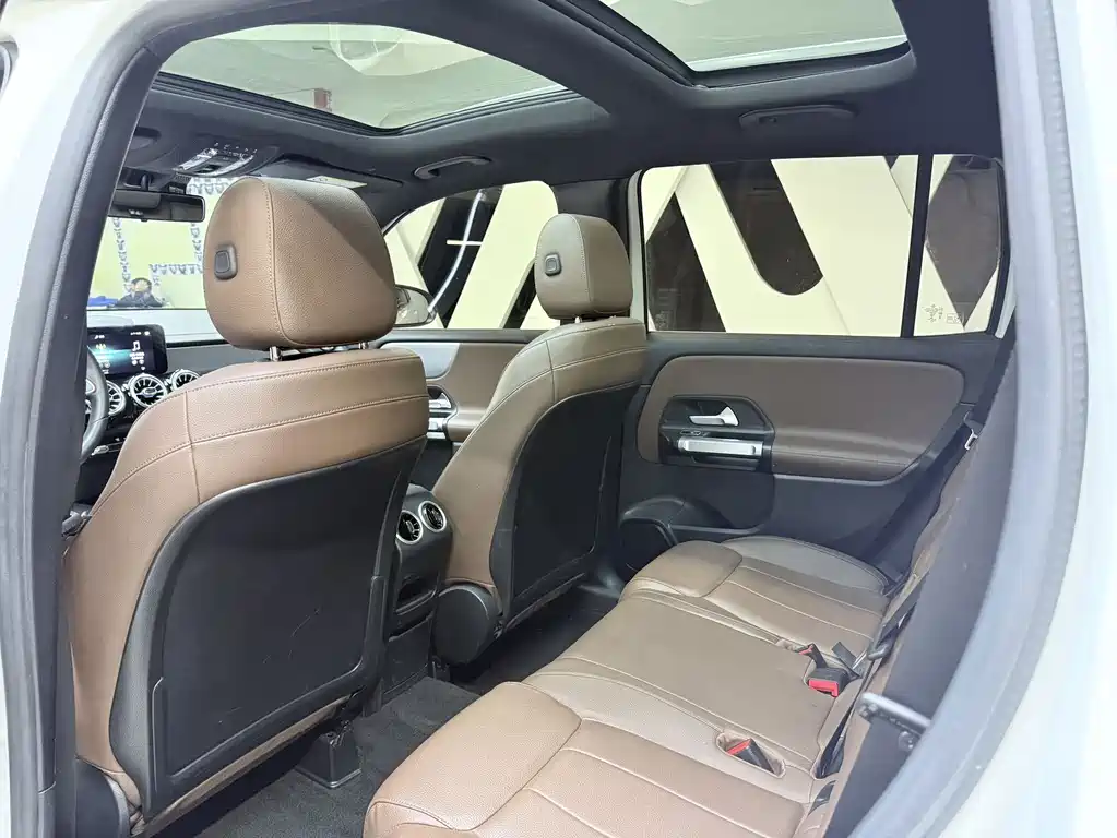Mercedes-Benz GLB 2021 — фото 17
