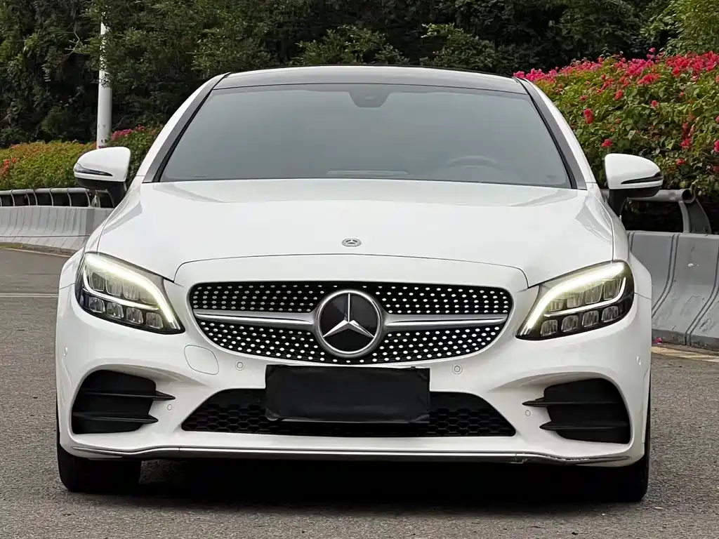 Mercedes-Benz C-Class 2021