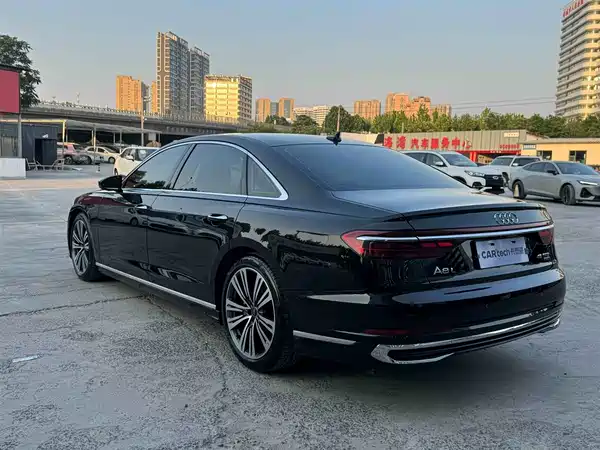 Audi A8 2025