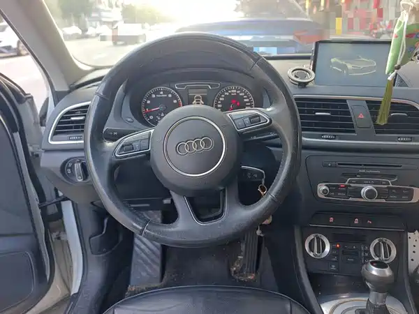 Audi Q3 2016