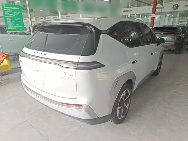 Aion Y 2023