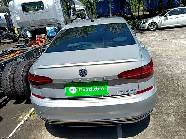 Volkswagen Passat Plug-In Hybrid 2020