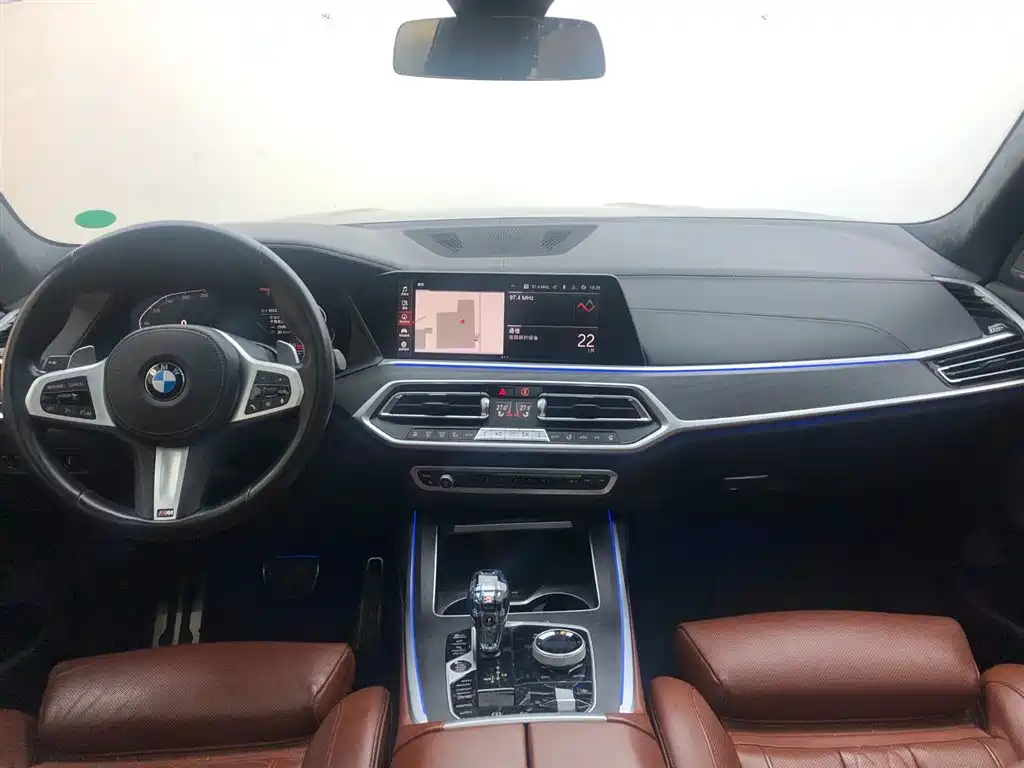 BMW X7 2021 — фото 7