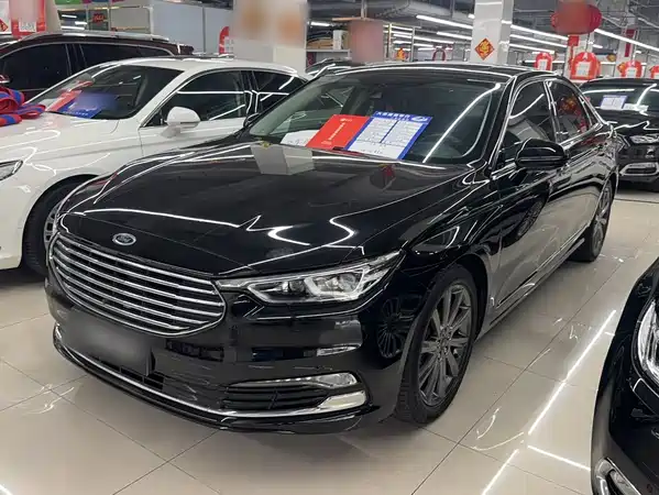 Ford Taurus 2020