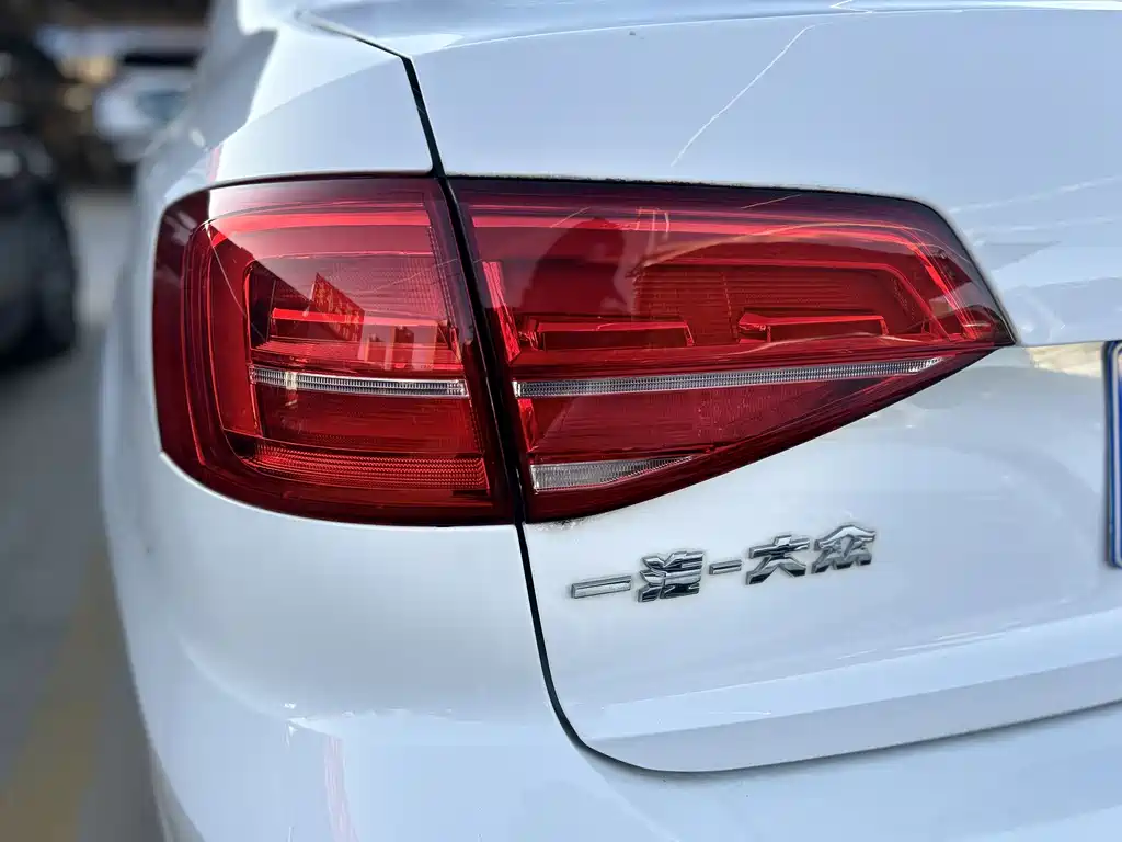 Volkswagen Sagitar 2018 — фото 21
