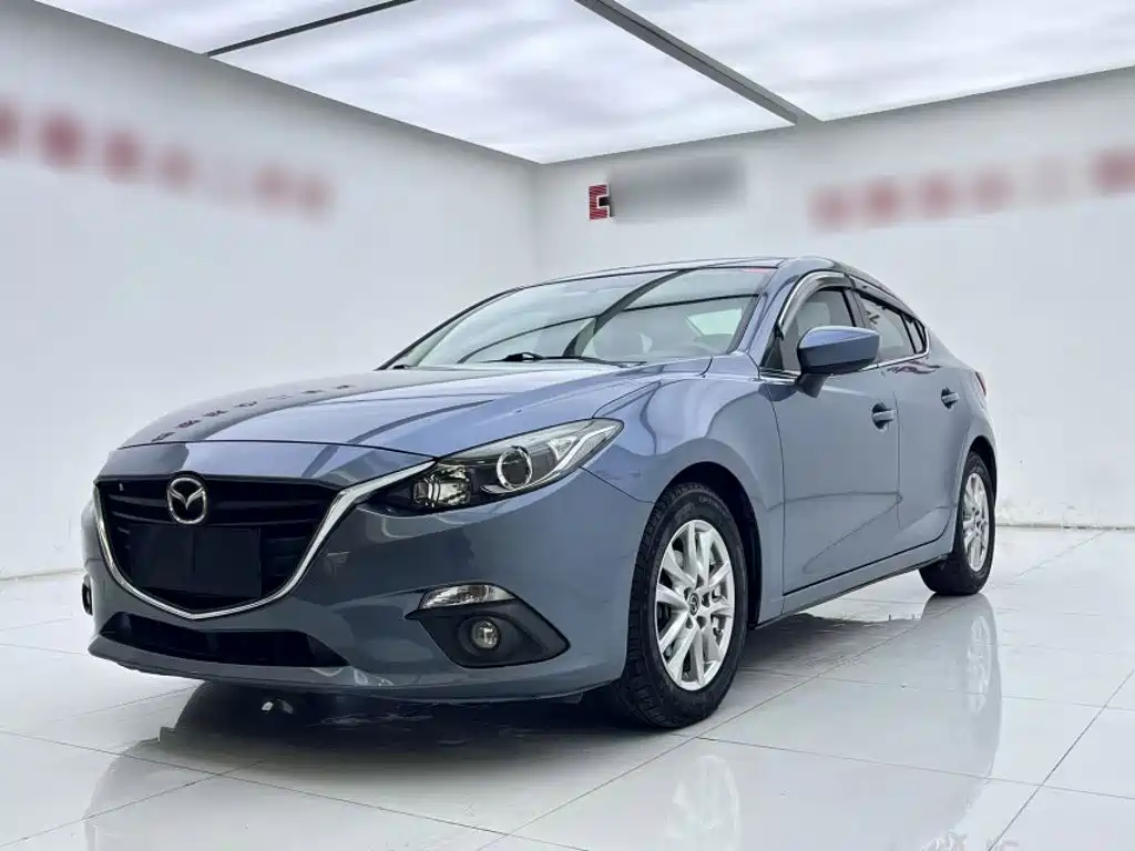 Mazda 3 Axela 2015