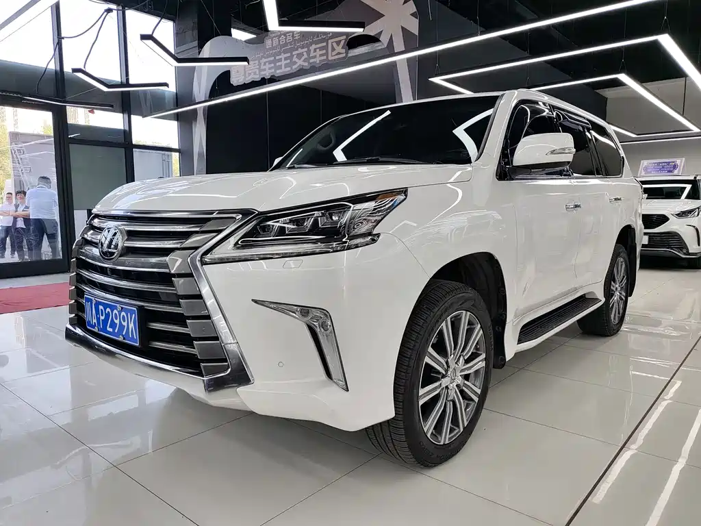 Lexus LX 2017