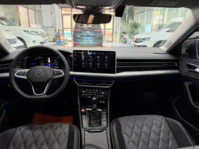 Volkswagen Sagitar 2022