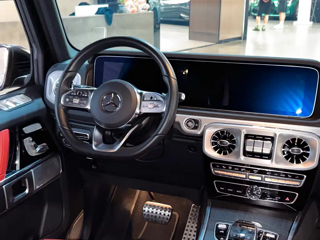 Mercedes-Benz G-Class 2024 — фото 30