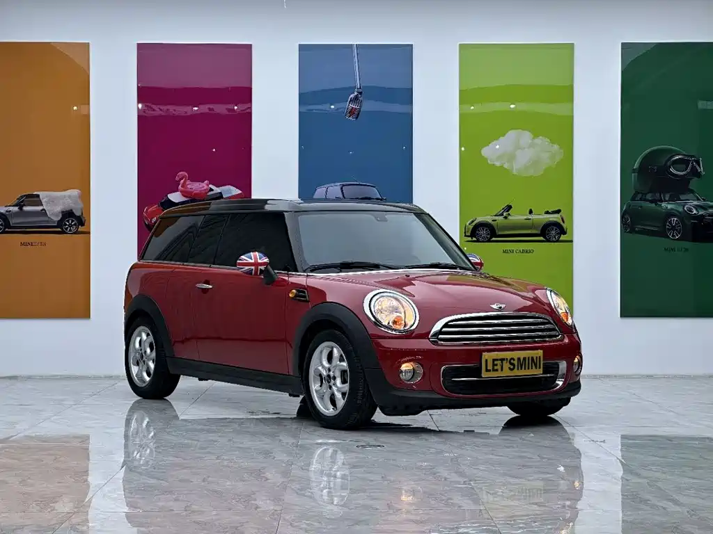 MINI Clubman 2012