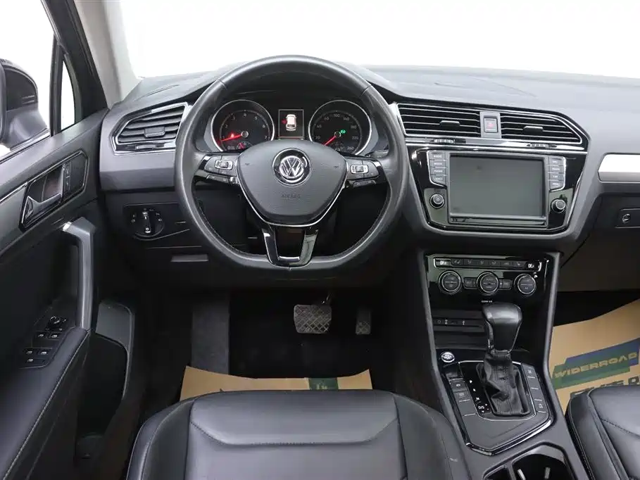 Volkswagen Tiguan L 2018 — фото 27