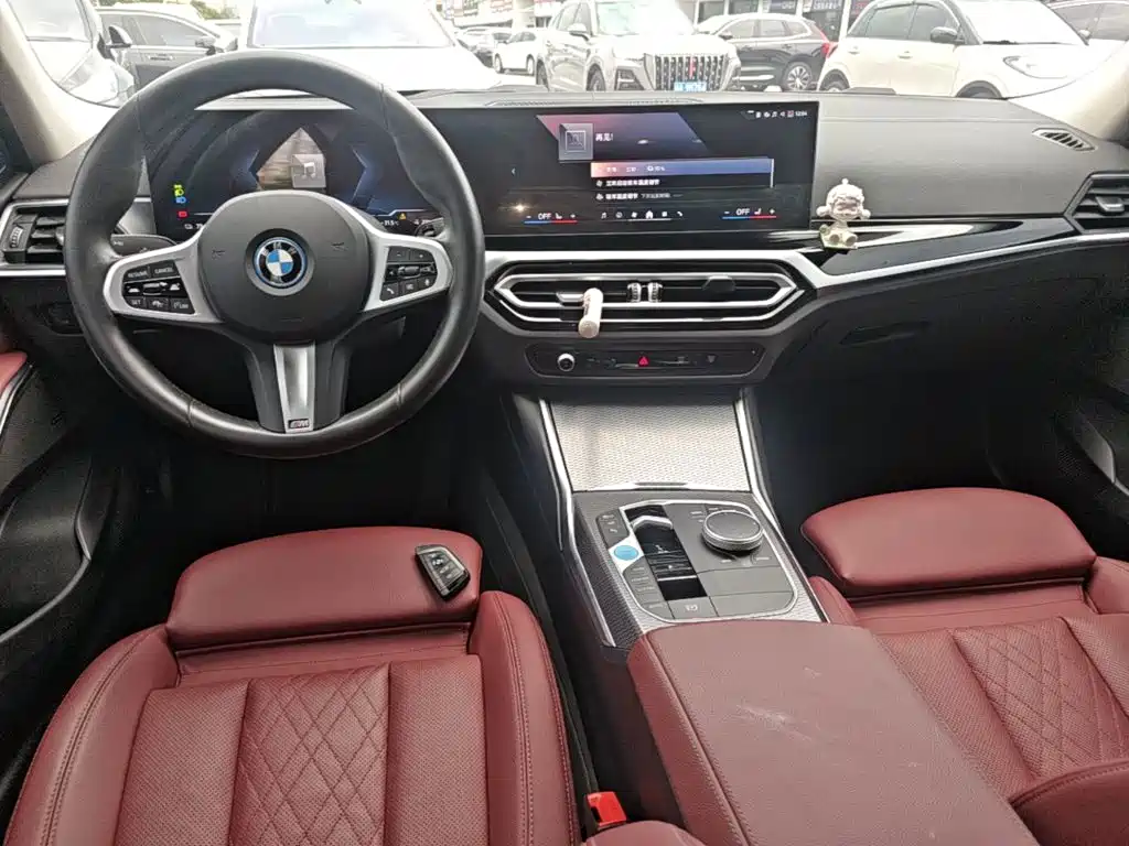 BMW i3 2024 — фото 10