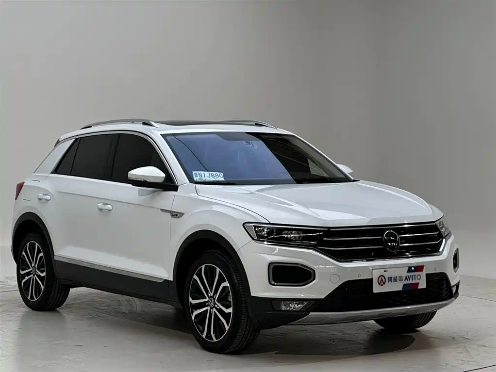 Volkswagen T-Roc 2023 — фото 12