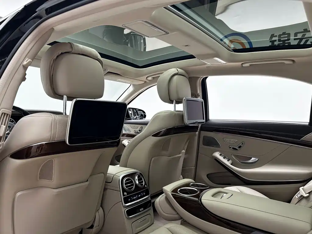 Mercedes-Benz S-Class AMG 2016 — фото 18