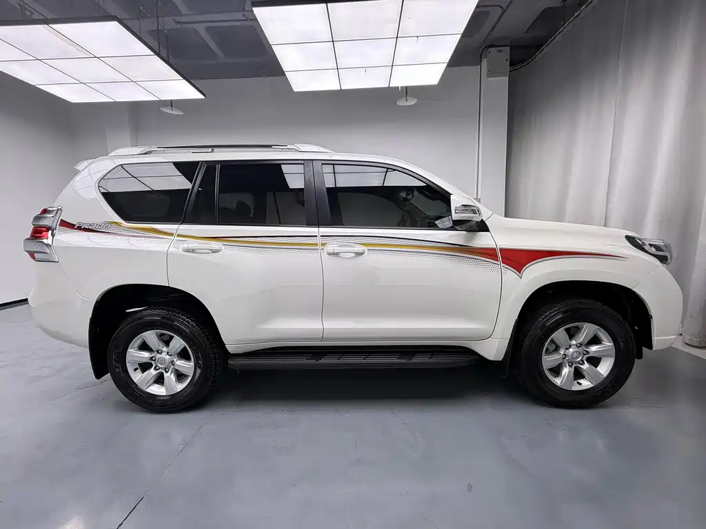 Toyota Prado 2015 — фото 19