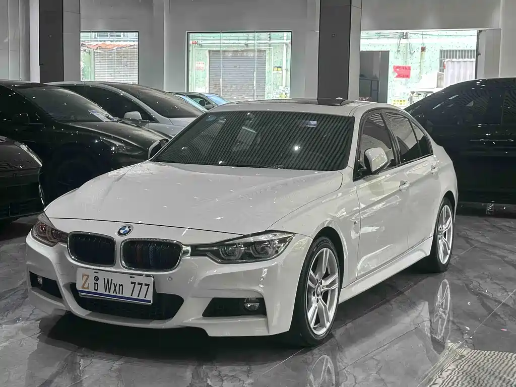 BMW 3 Series 2019 — фото 1