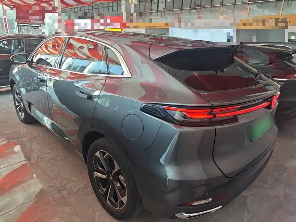Changan UNI-K Smart Electronic Idd 2023 — фото 5