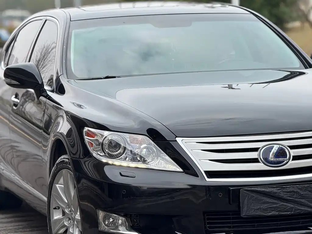 Lexus LS 2012 — фото 10