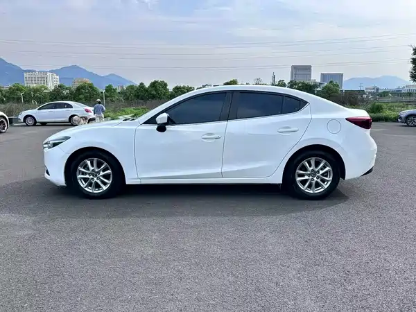 Mazda 3 Axela 2017