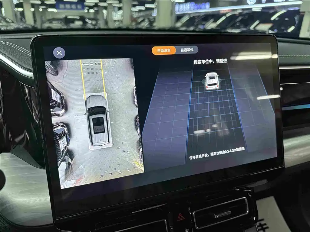 GAC Motor Trumpchi GS8 2023 — фото 13