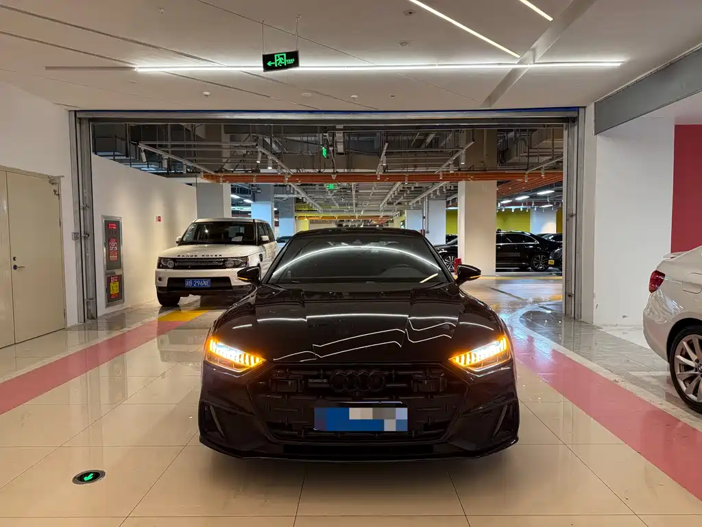 Audi A7L 2023 — фото 2